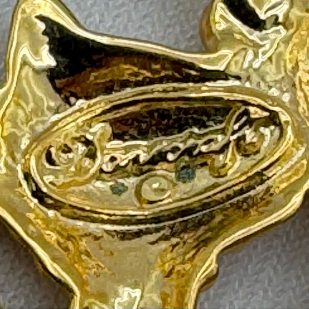 Danecraft Gold Tone Cat Heart Brooch Romantic Vintage Style Pin New Classic - Picture 3 of 6